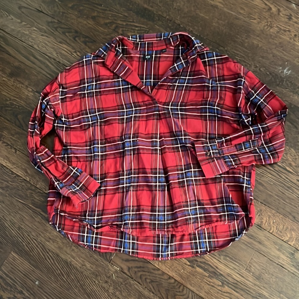 Uniqlo Quarter Cut Long Sleeve